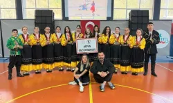 Halkoyunları ekibi Türkiye finalinde