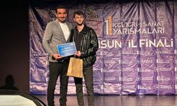 Bafra Gençlik Merkezi öğrencisi şiir yarışmasında il birincisi oldu