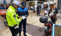 Ordu'da trafiğe kapalı caddelerde motosiklet denetimleri sürüyor