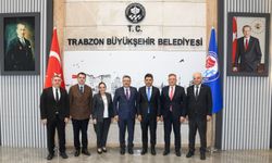Ulaştırma ve Altyapı Bakan Yardımcısı Boyraz'dan Trabzon Büyükşehir Belediye Başkanı Genç'e ziyaret