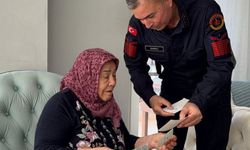 30 yıl önce şehit olan askerin silah arkadaşından şehit annesine duygulandıran ziyaret