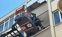 Balkonda yanan kitaplar paniğe neden oldu