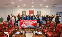Başkan Kurnaz, Diyarbakırlı öğrencileri ağırladı
