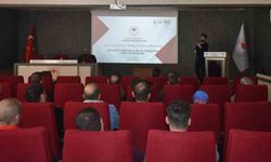 Bayburt'ta tarım personeline numune alma teknikleri anlatıldı