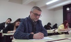 Emekli işçi üniversite hayaline 62 yaşında kavuştu