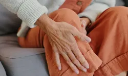 Kemik erimesi sessiz ilerliyor: 'Kırıklar ölüme kadar götürebilir'