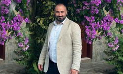 Araklı’da Duygusal Veda! Başkan Yardımcısı Görevini Çocukları İçin Bıraktı