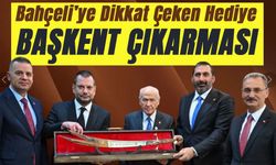 Trabzonspor’dan Ankara Çıkarması: Bahçeli’ye Dikkat Çeken Hediye