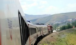 İsrail ordusundan İran'a yeni saldırı uyarısı: 'Trenlerden 21.00'e kadar uzak durun'