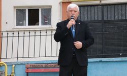 Of’ta İstiklal Marşı töreninde öğrencilere anlamlı mesaj