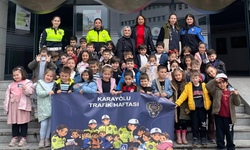 Trabzon’da Miniklere Trafik Dersi! Emniyet Müdürlüğü Kapılarını Açtı