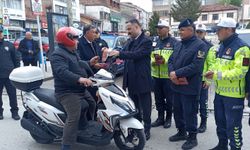 Havza'da Trafik Haftası kapsamında bilgilendirme ve broşür dağıtımı yapıldı