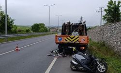 Kamyonete arkadan çarpan motosikletin sürücüsü öldü