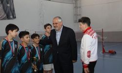 Samsun'da Gençlik Haftası Badminton Turnuvası düzenlendi