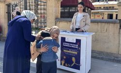 Bayburt'ta otizm farkındalığı için vatandaşlar bilgilendirildi