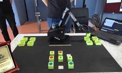 Samsun'da meslek lisesi öğrencilerinin geliştirdiği robot kol Türkiye birincisi oldu