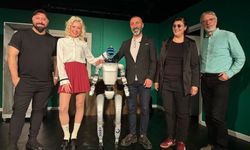 Yapay Zeka Destekli İnsansı Robot İstanbul’da Sahneye Çıkıyor