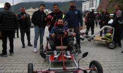 Artvin’de Hurda Malzemelerden Yapılan Araçlarla Nefes Kesen Yarış