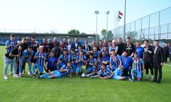 Trabzonspor U19 Takımı Kupasını Aldı: Genç Fırtınalar Avrupa Bileti İçin Göztepe Karşısına Çıkacak