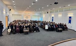Trabzon’da “Ailemiz Geleceğimiz” Konferansına Yoğun İlgi