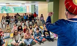 Trabzon Oda Tiyatrosu Rize’de Çizmeli Kedi İle Çocukları Büyüledi