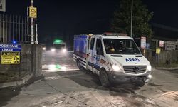 Bir fabrikada elektrik akımına kapılan 3 işçi öldü