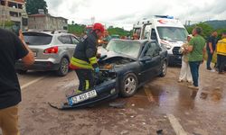 Ordu'da iki otomobilin çarpıştığı kazada 5 kişi yaralandı