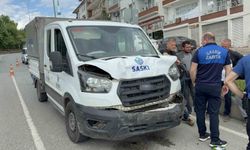 Kamyonet otomobile çarptı: 1 yaralı