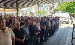 Rize'deki kazada hayatını kaybeden yaşlı çift son yolculuğuna uğurlandı
