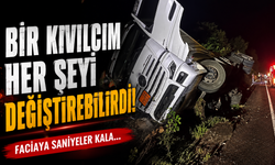 Ordu'da Akaryakıt Yüklü Tanker Devrildi: Tonlarca Yakıt Yola Sızdı