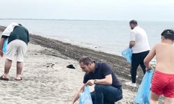 Samsun Sahilinde Çöp Tepkisi: Vatandaşlar Temizliğe Koştu