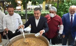 Gümüşhane'de aşure ikram edildi