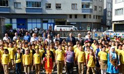 Ali Kemal Aktürk İlkokulu’nda Öğretmen ve Öğrencilerle Buluştu: Vali Dopingi!
