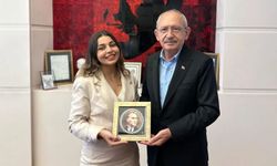 Berfin Karan CHP Gençlik Kolları Genel Başkanı Oldu