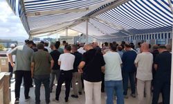 Evinde ölü halde bulunan genç kız toprağa verildi