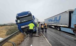 Kastamonu'da zincirleme trafik kazası kamerada