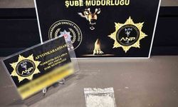 Kullandıkları araçta uyarıcı madde ile yakalanan 2 kişi tutuklandı