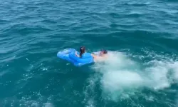 Şişme Bot Faciaya Dönüşüyordu! Baba ve Çocuğu Son Anda Kurtarıldı