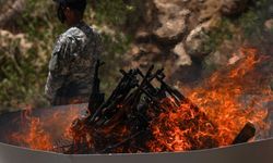 Pkk’dan Silah Yakma Töreninin Yıl Dönümünde Açıklama