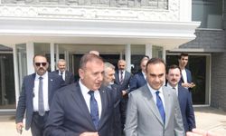 Bakan Kacır Trabzon'da Sanayicilerle Buluştu: Arsin OSB'den KTÜ'ye Yoğun Program