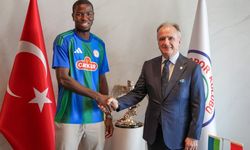 Çaykur Rizespor transferi bitirdi: Moussa Diakite resmi imzayı attı