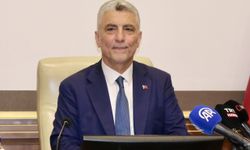 Ticaret Bakanı Ömer Bolat Artvin'de STK temsilcileriyle bir araya geldi: