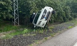 SUV araç devrildi, sürücü yara almadan kurtuldu
