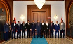 MHP Trabzon’dan Kongre Sonrası İlk Ziyaret: Vali Tahir Şahin’le Görüştüler
