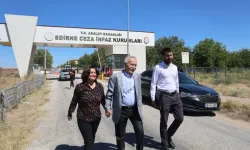 Selçuk Mızraklı yaklaşık 7 yıl sonra tahliye edildi: Cezaevi önünde karşılandı