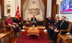 Avrupa Şampiyonu bayan millî boksörleri kabul etti