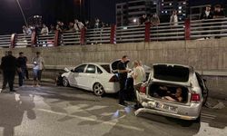 3 otomobilin karıştığı kazada 2 sürücü yaralandı