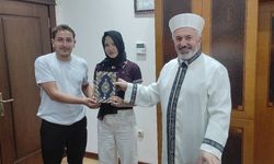 Ukraynalı Anhelina Müslüman oldu, 'Ayla' ismini aldı
