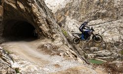 Motosiklet Tutkunlarının Gözdesi: Karanlık Kanyon ve D915’te Zorlu Yolculuk