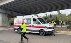 Ambulans ile yolcu minibüsü çarpıştı